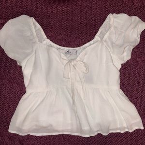 White flowy hollister top